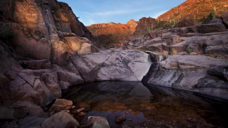 Serene Valley Reflection in Nature's Embrace wallpaper