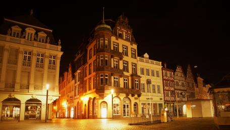Trier at night wallpaper