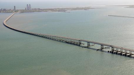 Queen Isabella Bridge wallpaper