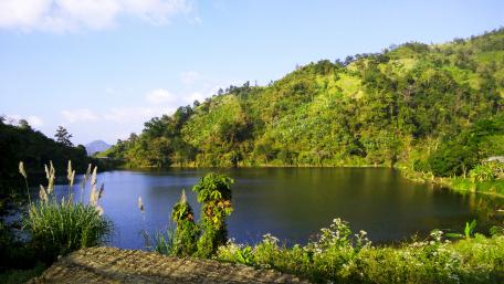Boga lake - A secret of nature wallpaper