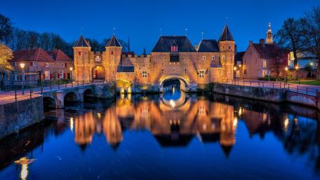 Koppelpoort city gate wallpaper