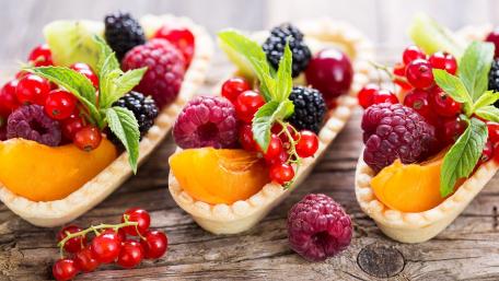 Fruit cups wallpaper
