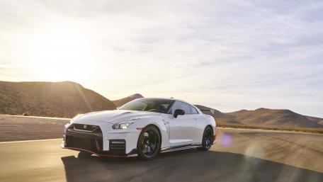 NISSAN GTR wallpaper