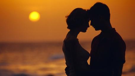 First kiss wallpaper
