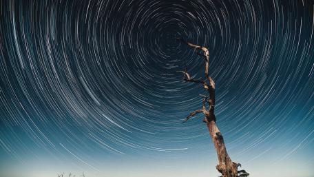 Star trails wallpaper