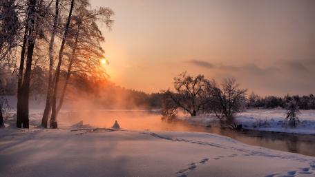 Footprints in the snow wallpaper