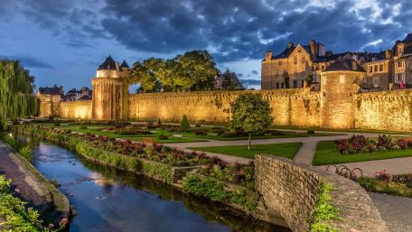 Twilight Over Castle and Moat wallpaper