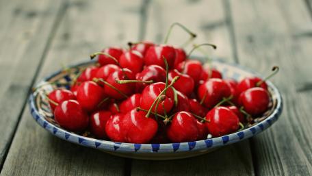Cherries wallpaper