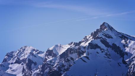 Chulu East - Annapurna himalayan range wallpaper