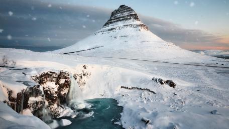 Church Mountain (Kirkjufell) wallpaper