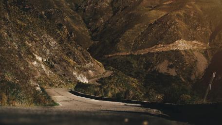 Route in mountain wallpaper