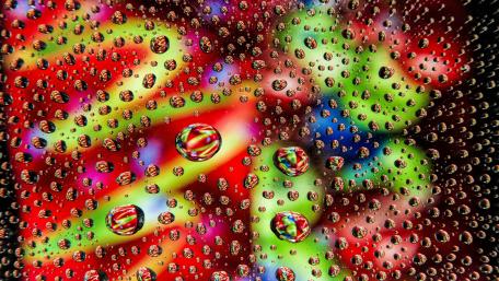Colorful waterdrops wallpaper