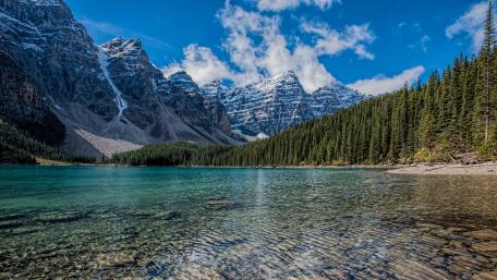 Moraine Lake wallpaper