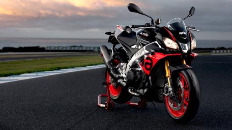Aprilia Tuono V4 1100 wallpaper