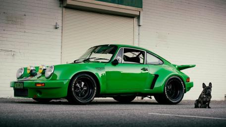 Green Porsche 911 wallpaper