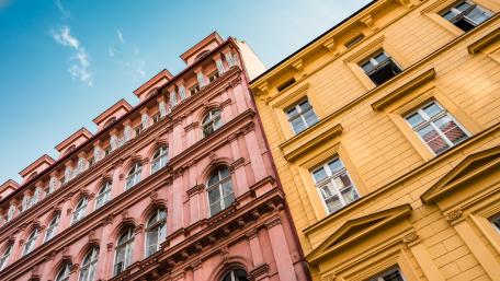 Colorful bildings of Prague wallpaper