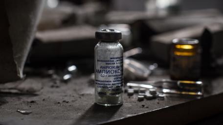 Abandoned hospital after the Chernobyl Accident wallpaper