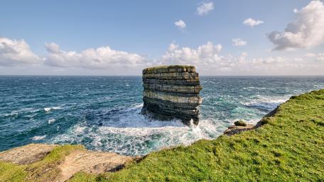 Dun Briste Sea Stack (The Broken Fort) wallpaper