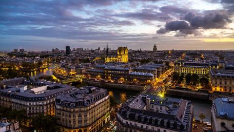 River Seine in Paris wallpaper