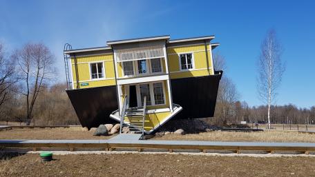 Up Side Down House (Tartu, Estonia) wallpaper