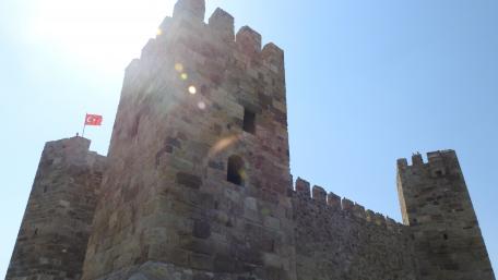 Candarli Castle wallpaper