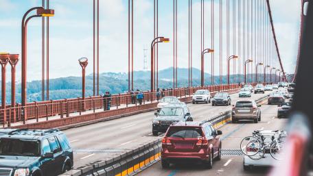 Driving acros the Golden Gate Bridge wallpaper