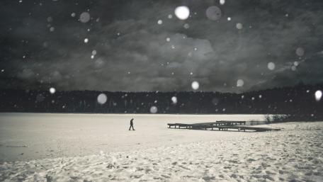 Monochrome winter scenery wallpaper