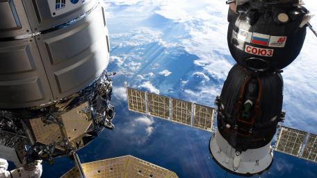 The Cygnus Space Freighter and the Soyuz MS-12 Crew Ship wallpaper