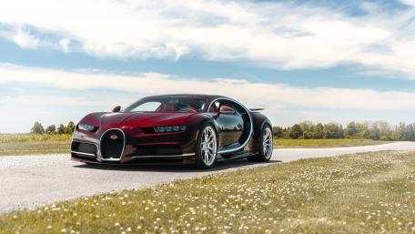 Burgundy Bugatti Chiron wallpaper