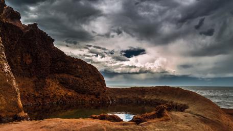 Natural pool wallpaper
