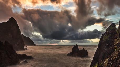 Motukiekie sea stack (New Zealand wallpaper