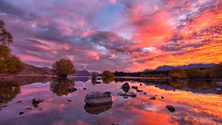 Pink sky reflection wallpaper