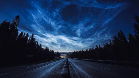 Road trip at twilight wallpaper