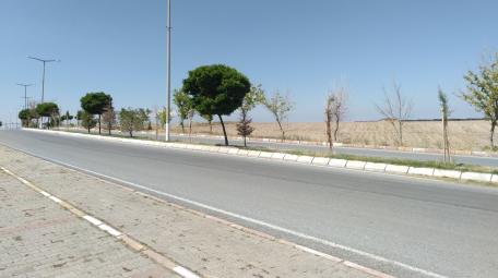 Road in Ağrınas, Turkey wallpaper