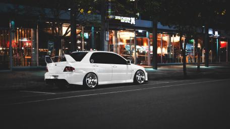 Mitsubishi Lancer Evo Nighttime Showcase wallpaper