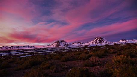 Pink clouds over Atacama Desert wallpaper