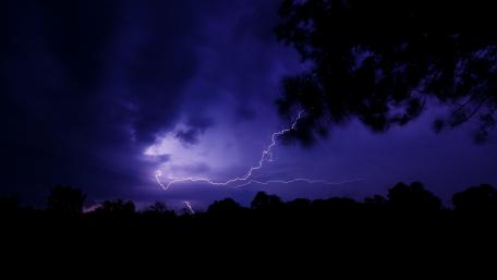 Night thunderstorm wallpaper