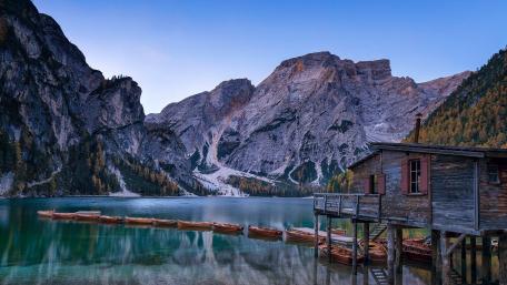Pragser Wildsee (Lake Prags or Lake Braies) wallpaper