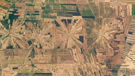 Pinwheel Squares in Bolivia wallpaper