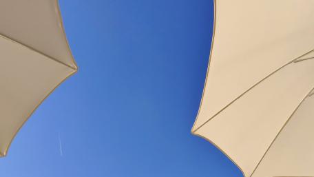 White umbrellas wallpaper