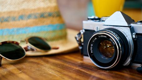 Old photo camera wallpaper