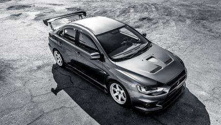 Sleek Mitsubishi Monochrome Elegance wallpaper