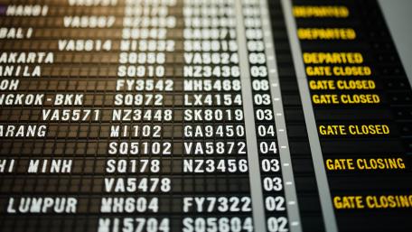 Flight Information Display at Singapore Changi Airport wallpaper