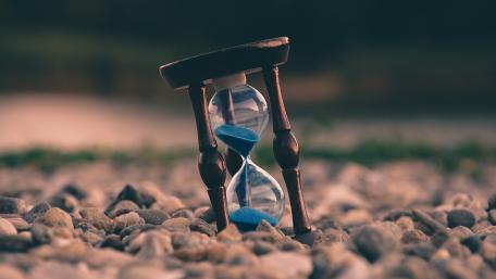 Blur Hourglass wallpaper