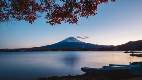Lake Ashi wallpaper