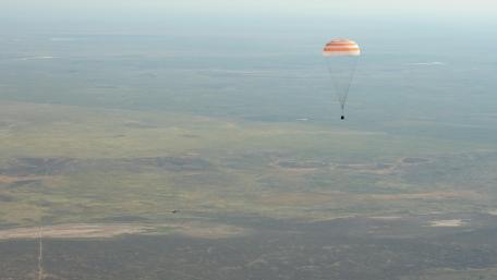 Expedition 59 Aboard the Soyuz MS-11 wallpaper