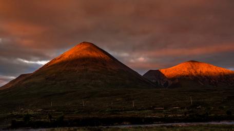 Majestic Mountains at Sunset Glow wallpaper