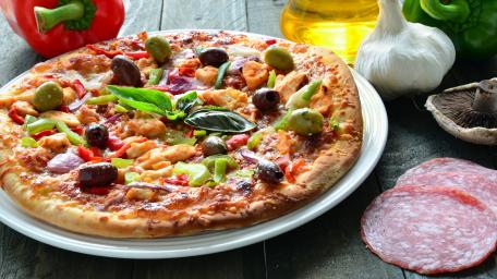 Delicious Italian Pizza Wallpaper for Food Lovers wallpaper