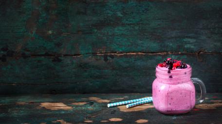 Smoothie Delight in a Mason Jar wallpaper