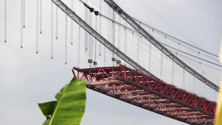 Qingshui River Bridge During Construction wallpaper